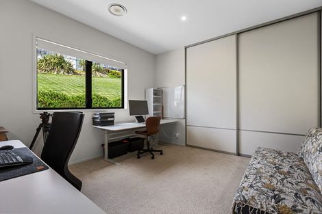 Photo of property in 101 Oteki Park Drive, Welcome Bay, Tauranga, 3112