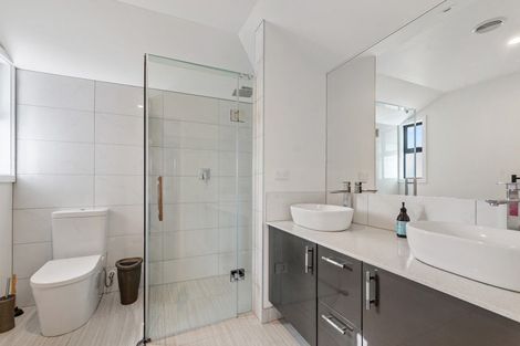 Photo of property in 2 Taimana Lane, Diamond Harbour,  8971