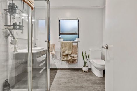 Photo of property in 1/6 Daytona Road, Henderson, Auckland, 0610