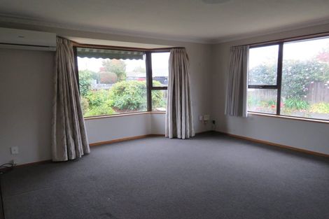 Photo of property in 1/246 Avonhead Road, Avonhead, Christchurch, 8042