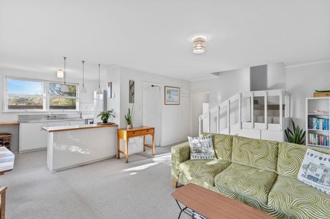 Photo of property in 2/84 Glenvar Road, Torbay, Auckland, 0630