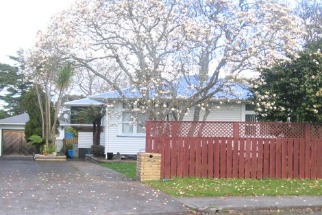 Photo of property in 9 Gills Avenue, Papakura, 2110