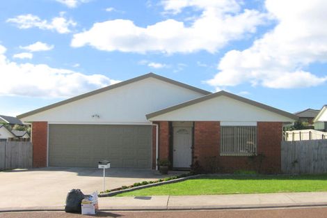 Photo of property in 9a Parkcrest Drive, Henderson, Auckland, 0612