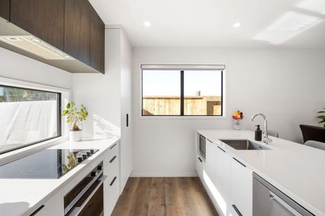 Photo of property in 15 Jacks Landing Drive, Hamilton Lake, Hamilton, 3204