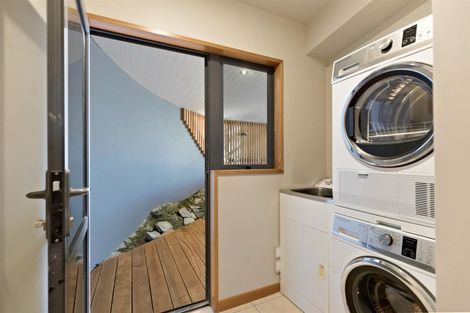 Photo of property in 3 Caples Place, Fernhill, Queenstown, 9300