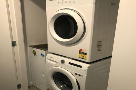 Photo of property in 3 Hudson Bay Road, Hobsonville, Auckland, 0616