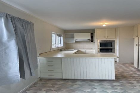 Photo of property in 36 Woodside Avenue, Northcote, Auckland, 0627