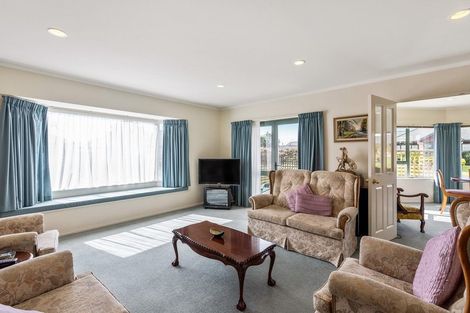 Photo of property in 2 Kaye's Place, Paraparaumu Beach, Paraparaumu, 5032