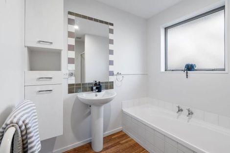 Photo of property in 23 Overbury Crescent, Rolleston, 7614