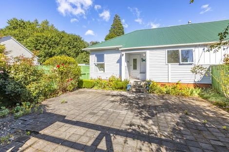 Photo of property in 20 Great North Road, Waipawa, 4210