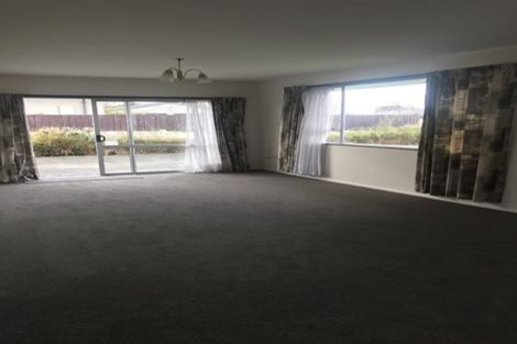 Photo of property in 2/743 Main North Road, Belfast, Christchurch, 8051