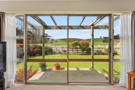 Photo of property in 6 Tudor Road, Pahiatua, 4910