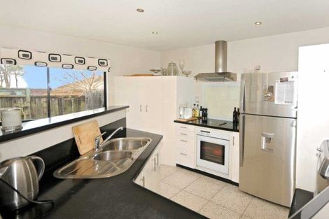 Photo of property in 4 Flaxmere Street, Waikanae Beach, Waikanae, 5036