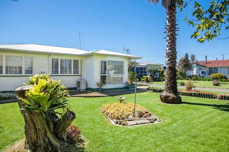 Photo of property in 15 Rimu Street, Edgecumbe, 3120
