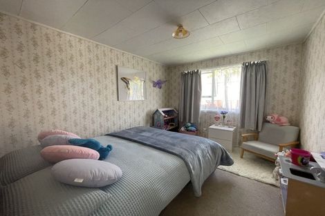 Photo of property in 8 Pahi Place, West Harbour, Auckland, 0618