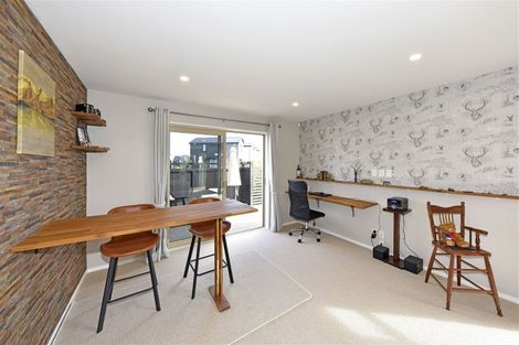 Photo of property in 18 Kahukura Road, Broomfield, Christchurch, 8042