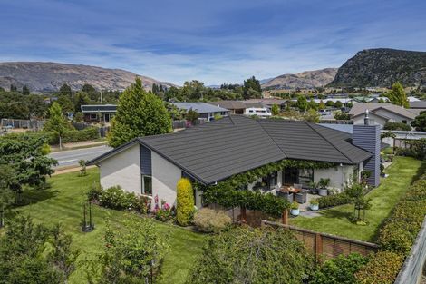 Photo of property in 3 Ash Avenue, Albert Town, Wanaka, 9305