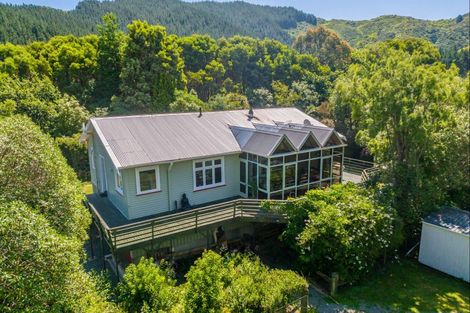Photo of property in 1100b Coast Road, Wainuiomata Coast, Wainuiomata, 5373