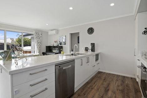 Photo of property in 13 Mary Newton Place, Brightwater, 7022