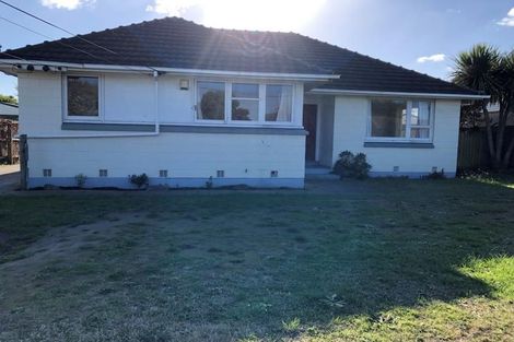 Photo of property in 19 Carisbrooke Street, Aranui, Christchurch, 8061