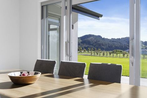 Photo of property in 5 Riverside Way, Clevedon, Papakura, 2585