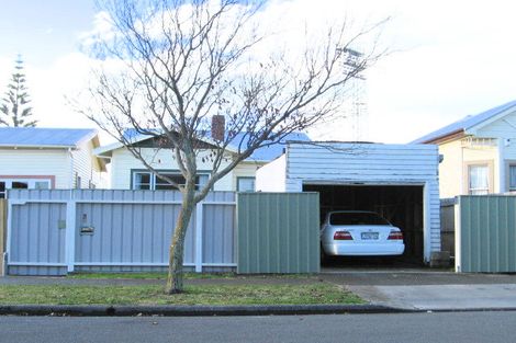 Photo of property in 139 Vigor Brown Street, Napier South, Napier, 4110