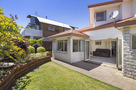 Photo of property in 1 Tui Street, Mount Maunganui, 3116