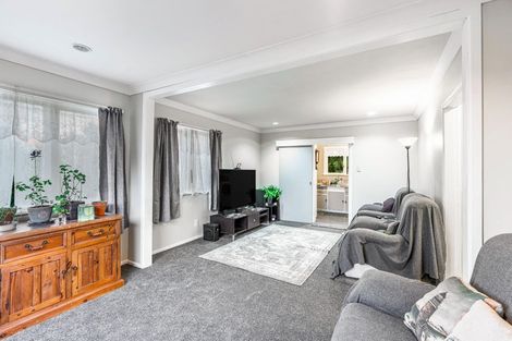 Photo of property in 1/33 Lavelle Road, Henderson, Auckland, 0612