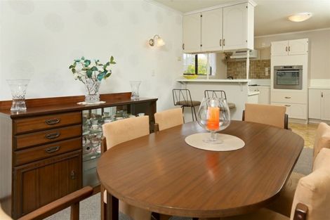 Photo of property in 10 Muscat Place, Henderson, Auckland, 0612