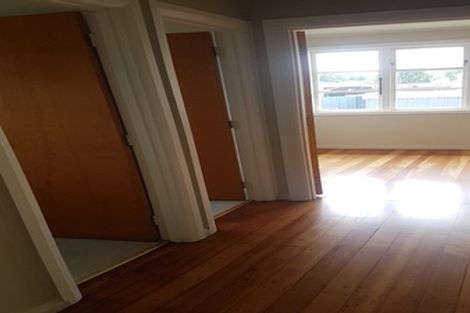 Photo of property in 614 Featherston Street, Roslyn, Palmerston North, 4414