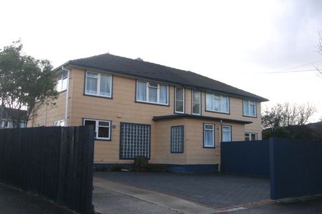 Photo of property in 112 Whites Line East, Waiwhetu, Lower Hutt, 5010