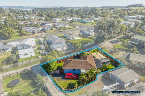 Photo of property in 56 Hamilton Drive, Waiuku, 2123