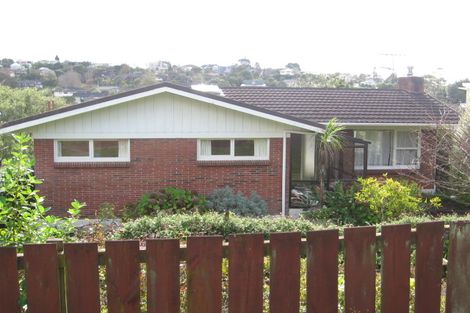 Photo of property in 33 Mayfair Crescent, Mairangi Bay, Auckland, 0630