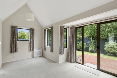 Photo of property in 77b Abberley Crescent, St Albans, Christchurch, 8014