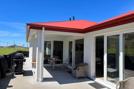 Photo of property in 62 Bert Wall Drive, Omokoroa, 3114