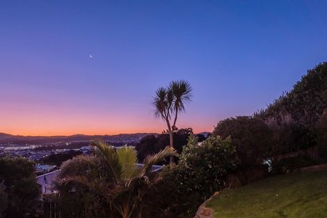 Photo of property in 57 Kinghorne Street, Strathmore Park, Wellington, 6022