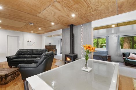 Photo of property in 15 John Road, Fairy Springs, Rotorua, 3015