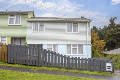 Photo of property in 21 York Place, Cannons Creek, Porirua, 5024