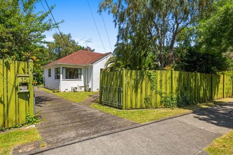 Photo of property in 15 Heretaunga Square, Silverstream, Upper Hutt, 5019