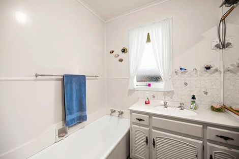 Photo of property in 18 Deanwell Avenue, Deanwell, Hamilton, 3206