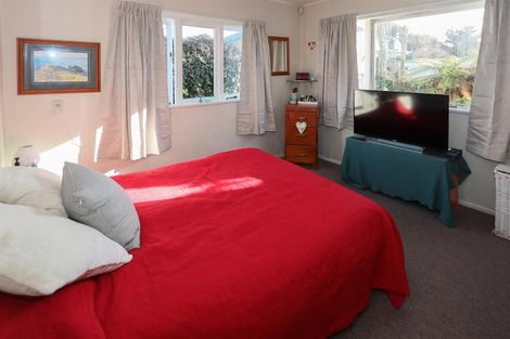 Photo of property in 14 Charles Road, Hannahs Bay, Rotorua, 3010