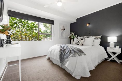 Photo of property in 32 Cromwell Drive, Fitzroy, Hamilton, 3206