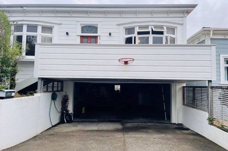 Photo of property in 43c Austin Street, Mount Victoria, Wellington, 6011