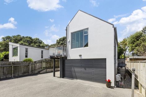 Photo of property in 6a Sunset Parade, Plimmerton, Porirua, 5026