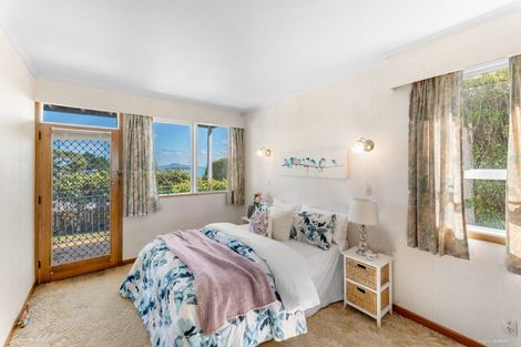 Photo of property in 112 Bleakhouse Road, Mellons Bay, Auckland, 2014