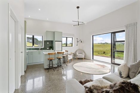 Photo of property in 49 Honey Road, Otaua, 2683