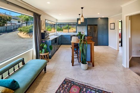 Photo of property in 122 Woodman Drive, Tawa, Wellington, 5028