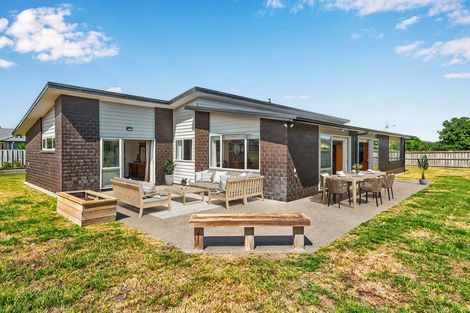 Photo of property in 77 Kotuku Drive, Paraparaumu Beach, Paraparaumu, 5032