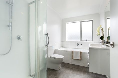 Photo of property in 89 Taikata Road, Te Atatu Peninsula, Auckland, 0610