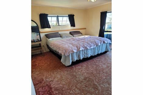 Photo of property in 1 Paulownia Place, Totara Heights, Auckland, 2105
